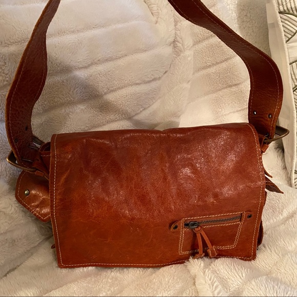 Francesco Biasia Leather Boho Style Shoulder Bag - Picture 3 of 14